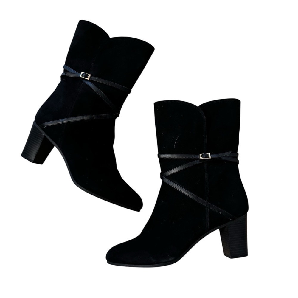 Isaac Mizrahi Live black short length boots, strap & gold detail, 3" heel, 10M.
